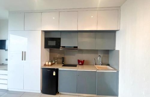 Karol Bagh Apartment | Supernova Noida heights-crystal edge studio
