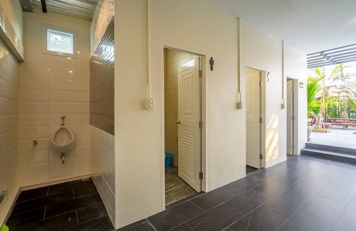 Khlong Song Ton Nun Hotel | Suphan Lake Hometel