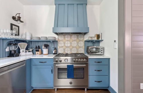 Cannonborough Elliotborough House | Supper House | 4bd Newly Renovated