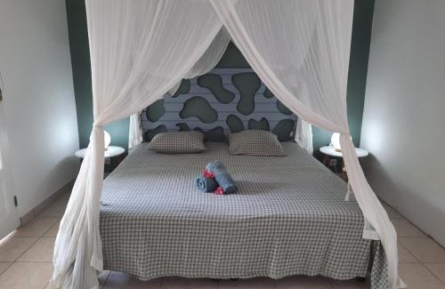 Terre-de-Haut House | Sur L'Anse