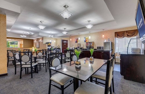 East Forest Hotel | SureStay by Best Western Charlotte Matthews