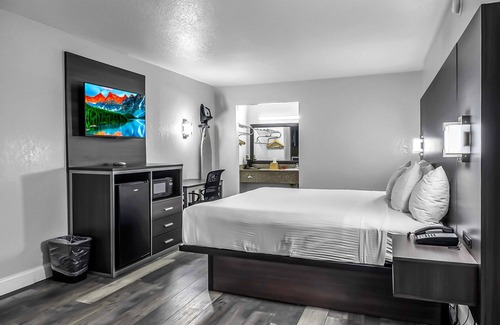 Central Oklahoma City Hotel | SureStay Hotel by Best Western Oklahoma City West