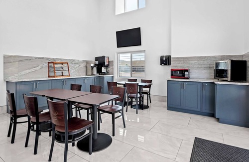 Buena Park Hotel | SureStay Hotel by Best Western Buena Park Anaheim