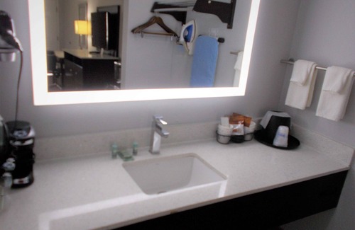 Pearl Hotel | SureStay Hotel by Best Western Richland