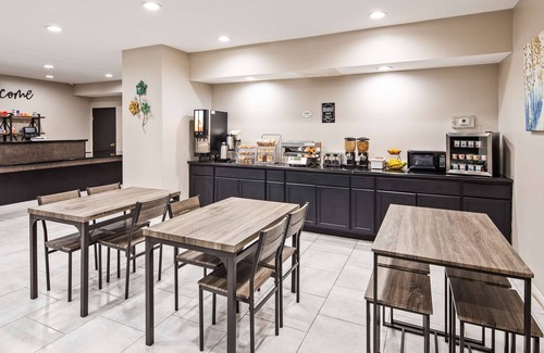 Orange Hotel | SureStay Hotel by Best Western Orange