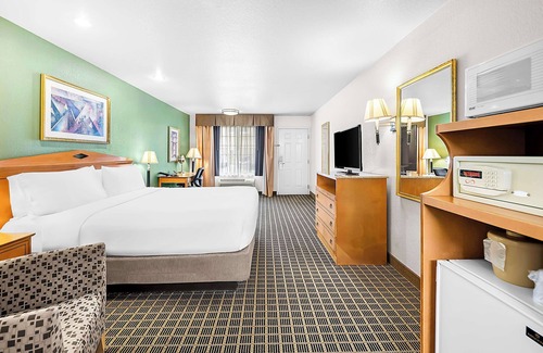 South San Jose Hotel | SureStay Plus Hotel by Best Western San Jose Central City