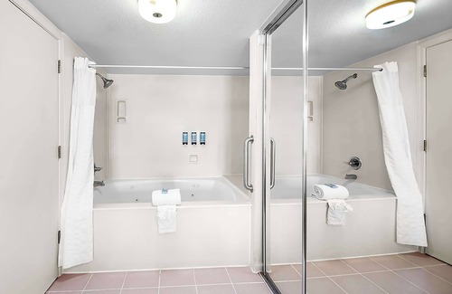 South San Jose Hotel | SureStay Plus Hotel by Best Western San Jose Central City