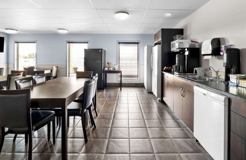 Hardisty Hotel | SureStay Studio by Best Western Hardisty