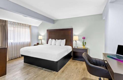 Ferry Pass Hotel | SureStay Studio by Best Western Pensacola