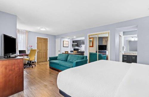 Ferry Pass Hotel | SureStay Studio by Best Western Pensacola
