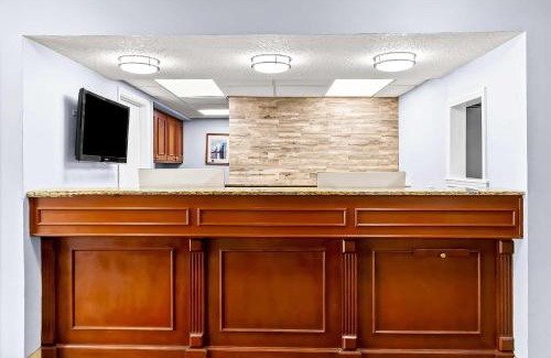 Ferry Pass Hotel | SureStay Studio by Best Western Pensacola