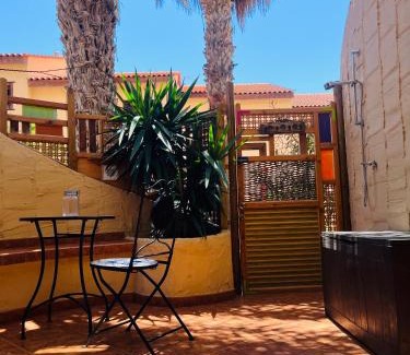 Parque Holandes House | Surf & Chill Bungalow 69, quiet green oasis with community swimmingpool