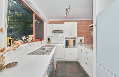 Torquay House | Surf Coast Shack - Close to surf shops!