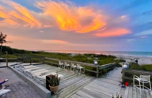 Cocoa Beach Apartment | Surf Studio Beach Resort