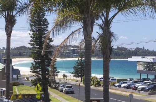 Mollymook House | Surf & Turf Retreat