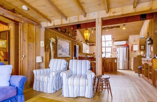 South Oceanside House | Surfs Up Breezy beachfront home with amazing views, gas fireplace, deck, WiFi, & grill