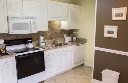 Surfside Beach Condo | Surfside Beach Getaway: Studio at Grand Palms