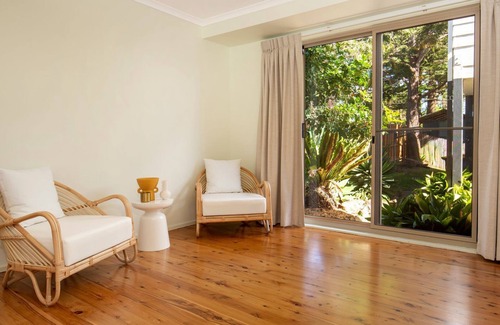 Culburra Beach House | Surfspray - Pet Friendly - Absolute Beachfront