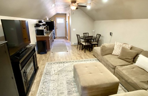 Duck Creek Village Cabin | Surround Yourself with 2.5 Acres of Private Mountain Escape - 1 Bed/1.5 Bath
