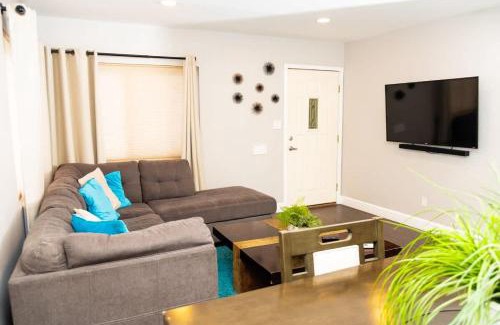 Hillcrest House | Sutra