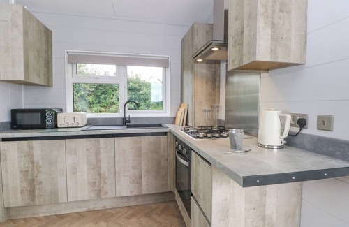 Sutton Weaver Cottage | Sutton Fields Chalet