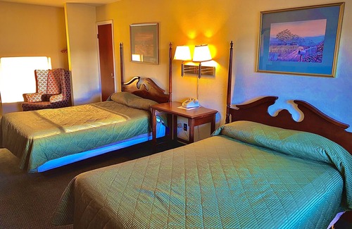 Heaters Hotel | Sutton Lane Motel