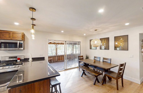 Old Town House | Suwannee River Home with Boat Dock & Launch, Riverfront Deck, Dogs OK