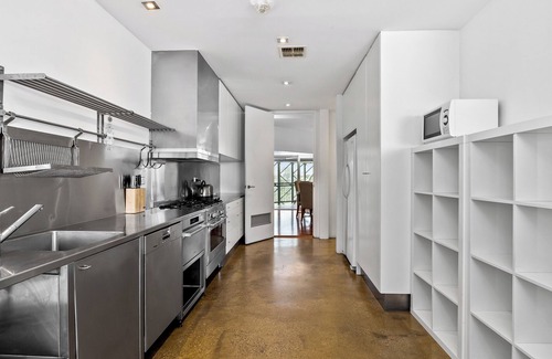 Adelaide Central Business District Apartment | Swainson on Waymouth