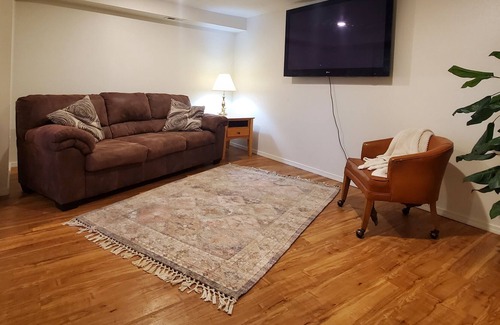 Meadow Lakes House | Swan Cir. Lakefront Retreat