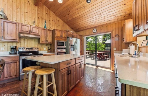 Bigfork Cabin | Swan Lake Chalet and Guest House