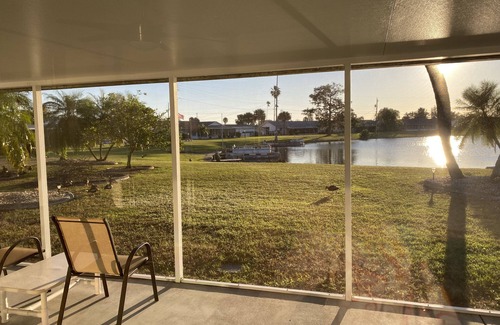 Sun City Center House | Swan Lake House in Sun City Center with 60' Screened Lanai