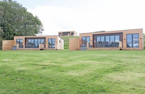 Lewes Resort | Swanborough Lakes Luxury Lodges