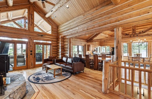 Victor Cabin | Sweathouse Creek lodge