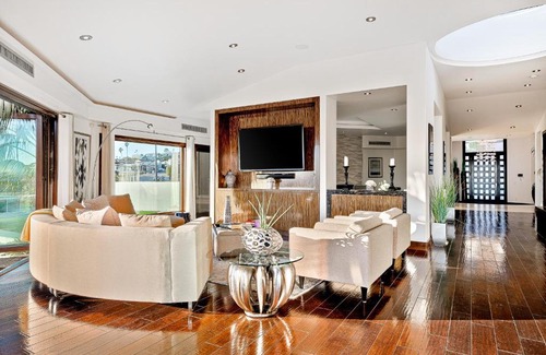 La Jolla Mesa House | Sweeping Sunsets