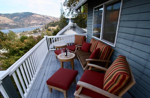 Hood River House | Sweeping views of the Columbia from the front, with hot tub in the back!