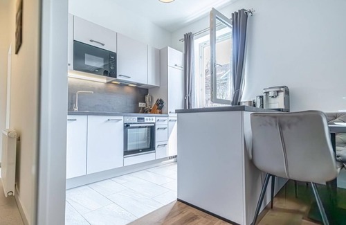 Donaustadt Apartment | Sweet 2BR & 1LR Stylish Apt, Around Donaustadt