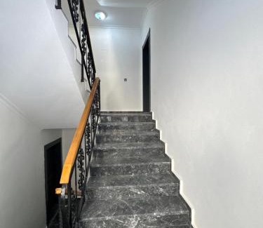 Side Apartment | Sweet Apartment