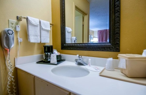 Ferry Pass Hotel | Sweet Dream Inn University Park