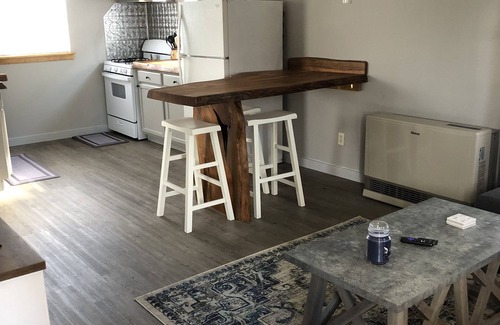 Barton Cottage | Sweet Escape Cottage on River