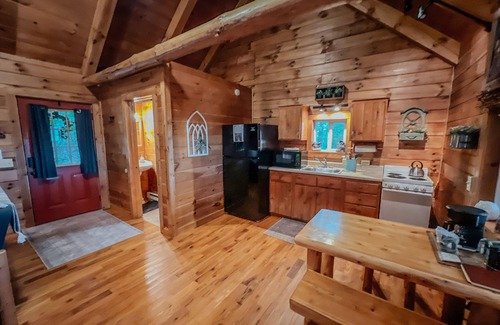 Laurelville Cabin | Sweet Heart Cabin in Hocking Hills