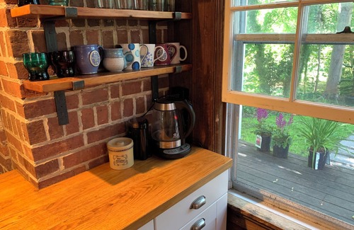 Yarmouth Port Cottage | Sweet historic cottage on Cape Cod's north shore near beaches, pond, restaurants