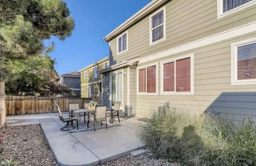 Gateway House | Sweet Home Near Denver International Airport 2022-BFN-0022402