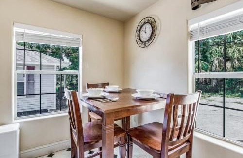 South Pensacola House | Sweet on Strong Street - Unit A