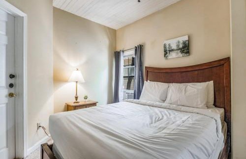 South Pensacola House | Sweet on Strong Street - Unit B