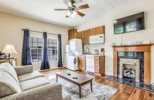 South Pensacola House | Sweet on Strong Street - Unit B