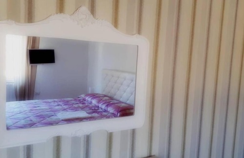 Cosenza Apartment | Sweet Shelter