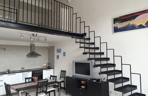 Quartieri Spagnoli House | SweetHomeToledo Historical Center