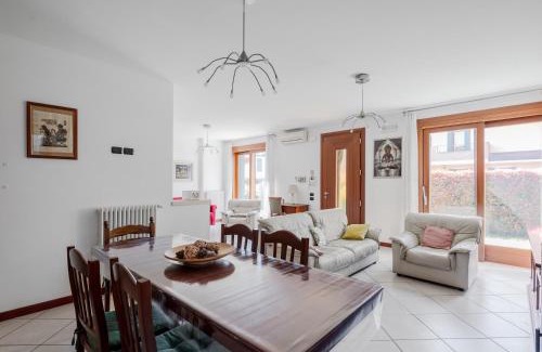 Abano Terme Apartment | Sweety Kalimera House with Private Parking&Garden!