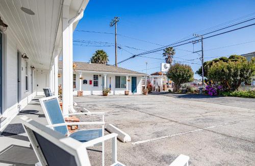 Eastside Santa Cruz Hotel | Swell House Santa Cruz