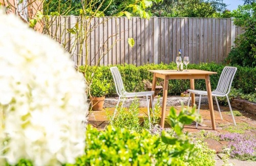 Norwich House | Swift Host | 1 bed House | Parking | Lots of space